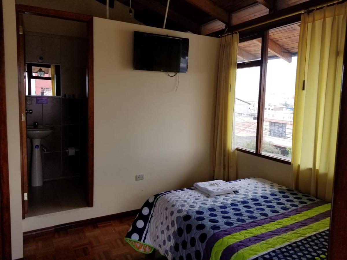 Hostal El Confort Quito Norte ภายนอก รูปภาพ