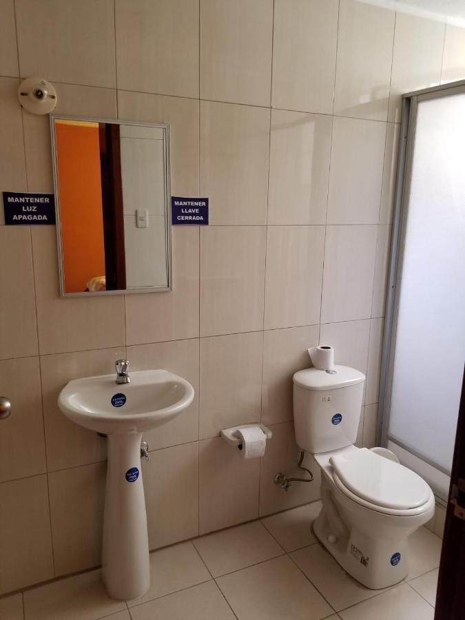 Hostal El Confort Quito Norte ภายนอก รูปภาพ